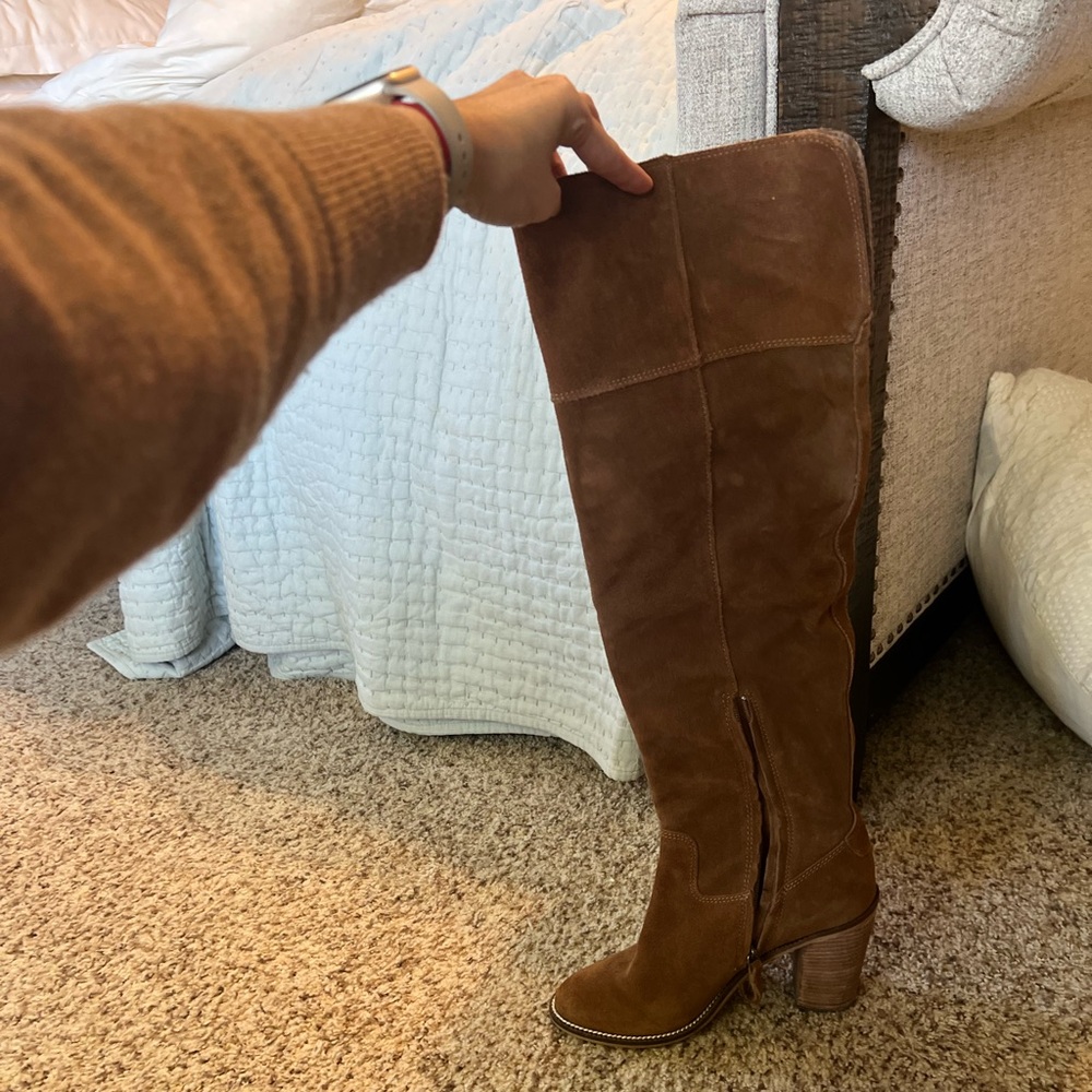 Steve Madden suede boots